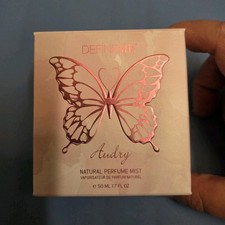 DefineMe Audry & Sofia Isabel