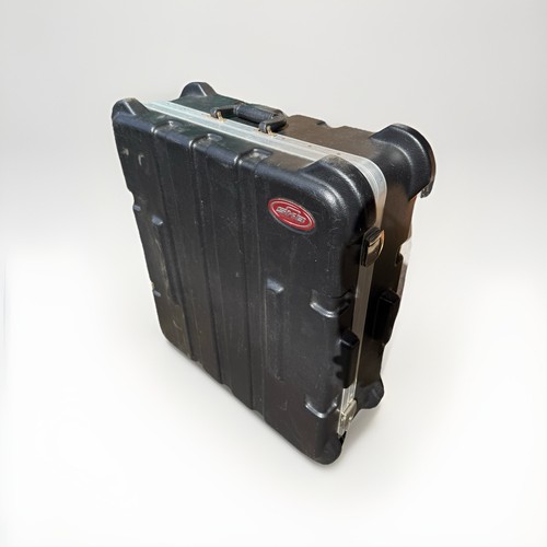 Skb p12 pop 12u - pop-up, mixer