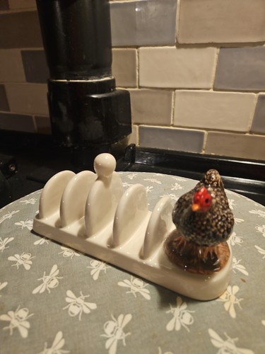 Quail ceramics pottery - (q),
