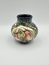 Moorcroft 1999 Hellebore Pattern Squat Vase