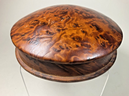 Round vintage birds eye maple - round,