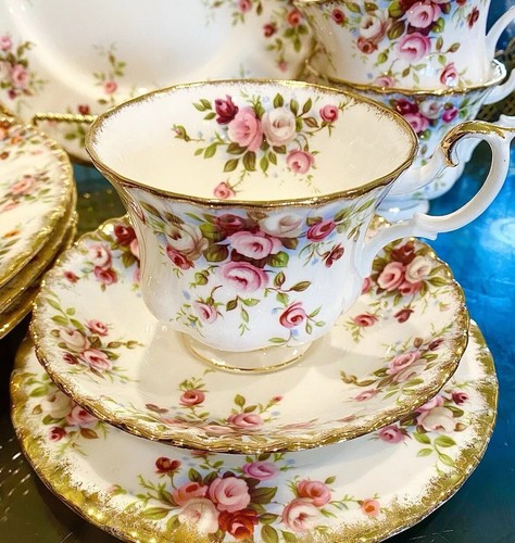 Stunning vintage 1960 royal - stunning!vintage,