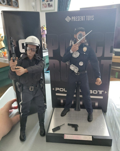 Present toys police robot - toys,
