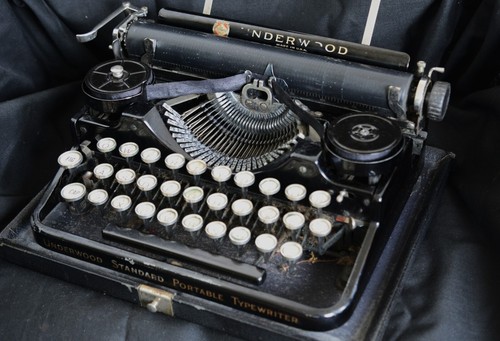 Underwood standard portable - underwood,