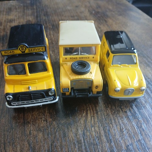 Corgi dinky lledo job - corgi,
