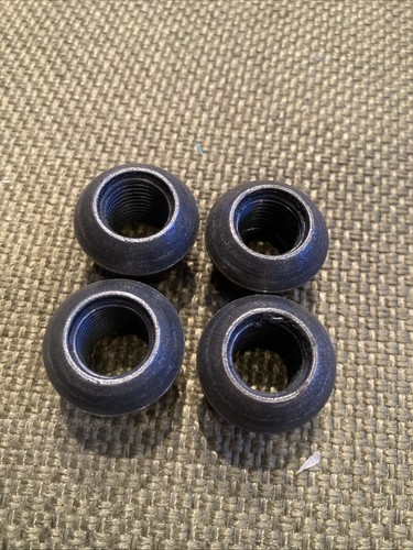 Porsche 924 944 wheel nuts - 944,