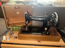 Vintage SINGER 99K Hand Crank