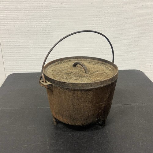 Vintage maca 2000 cast - vintage,
