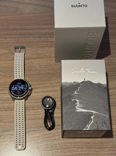 Suunto race titanium mint - race,