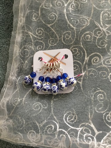 Clip stitch row markers - on,