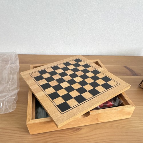Travel chess set with - travel,