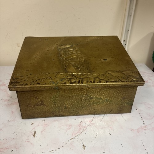 Old gold brass embossed - brass,