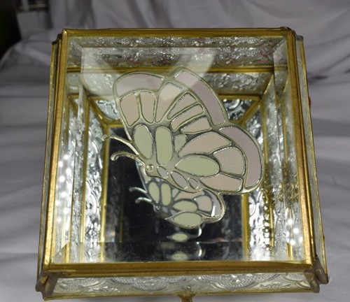 Vintage glass butterfly - [vintage],