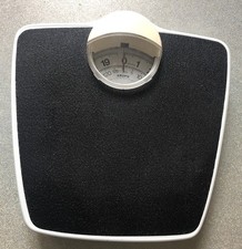 VINTAGE KRUPS BLACK/WHITE MECHANICAL BATHROOM SCALES - FISH EYE WORKING MCM