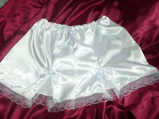 WHITE SATIN WHITE LACE TRIM