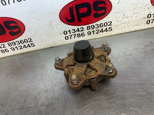 Rear stud hub - 5,