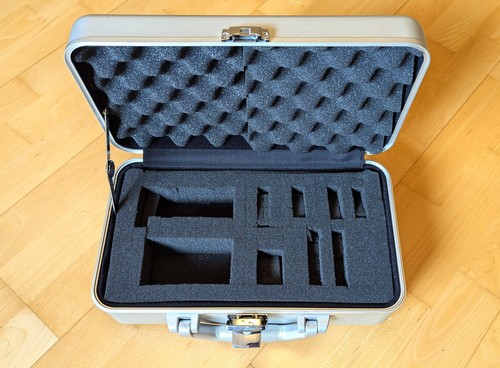 Vanguard aluminium case 36cm - aluminium, x