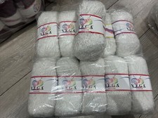 Vega White Boucle 4 Ply Knitting Yarn 1000g