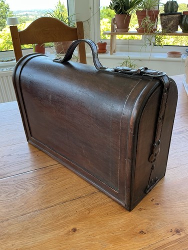 Vintage wine carry case - vintage,