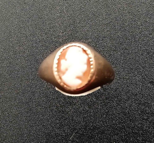 Gold 9ct cameo ring size - gold, /