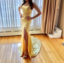 SHERRI HILL Yellow Satin