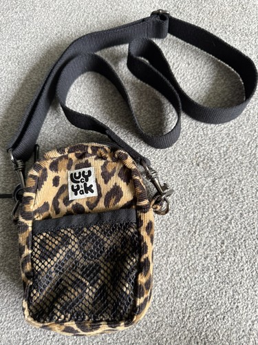 Lucy yak leo print brady - &,