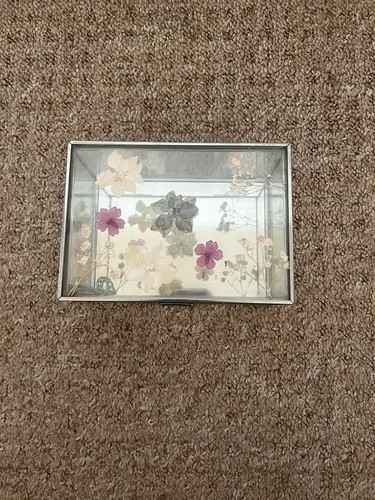 Floral glass jewellery box