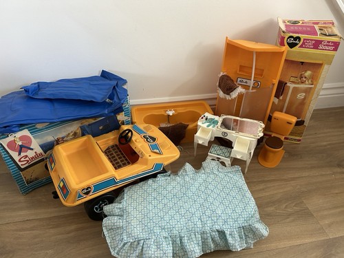 Sindy joblot with shower - joblot,
