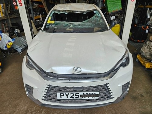 2025 lexus lbx breaking parts - lexus,