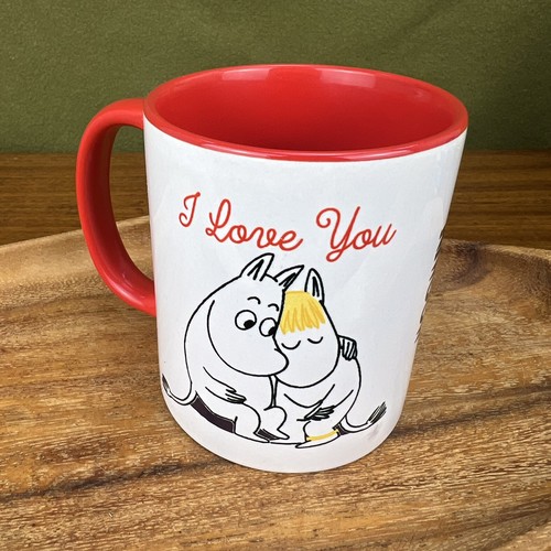 Moomin love mug hugging - love,