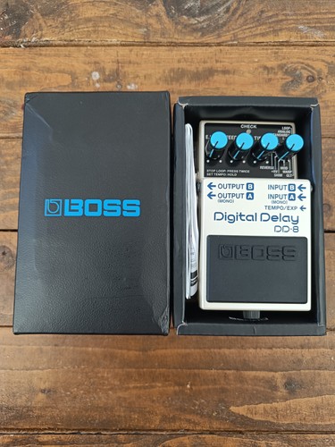 Boss digital delay guitar - dd-8,