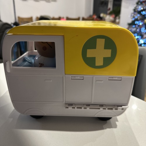 Peppa pig ambulance and - peppa,