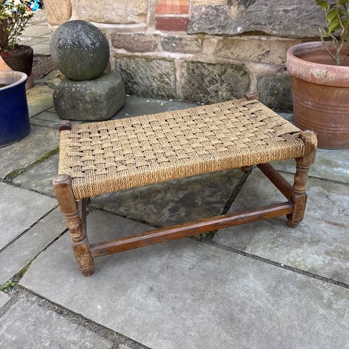 Lovely small vintage - small, woven