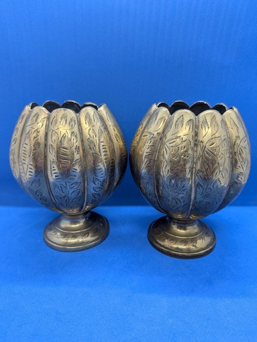 Matching pair vintage - pair,