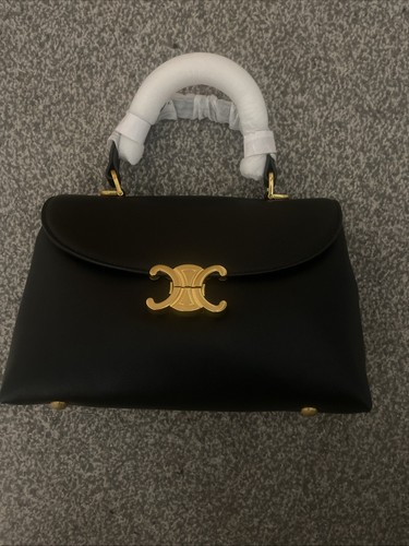 Medium black leather - medium, healthy