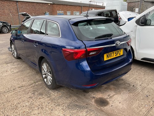Toyota avensis rear quarter - toyota,