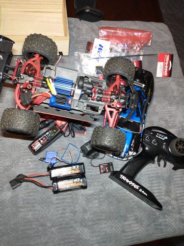 Traxxas mini e revo - 1/16, e-revo