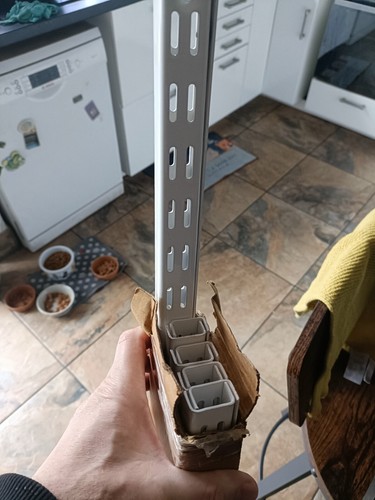 Twin slot shelving - slot, uk