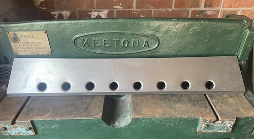 Corsa tailgate visor - tailgate,