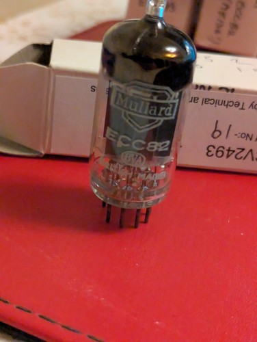 Mullard ecc82 nos k61 b7i - mullard,