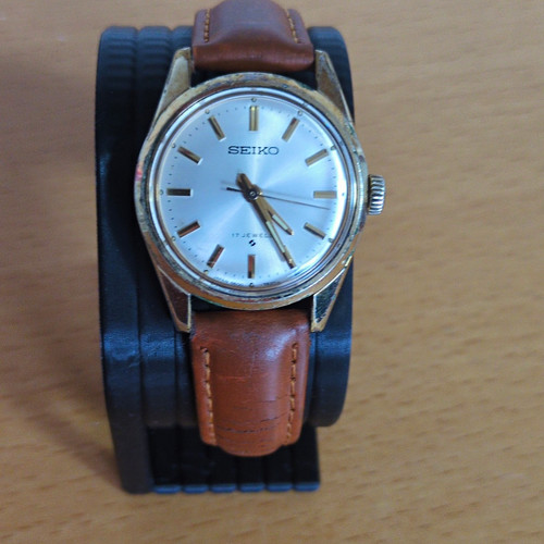 Seiko jewels manual wind - seiko,