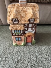 Leonardo Vintage Thatched