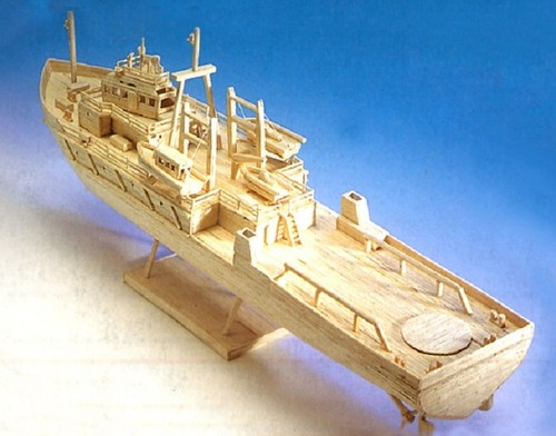 Oil rig support vessel - support,