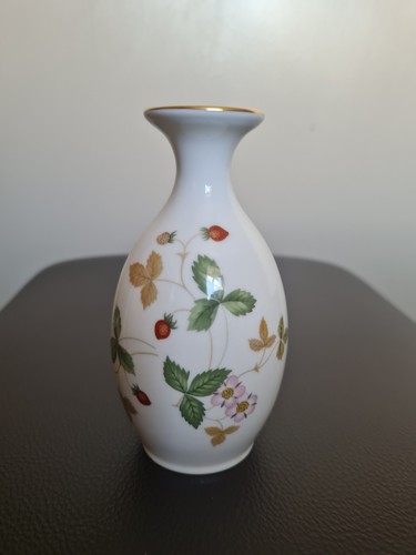 Wedgwood wild strawberry - wedgwood,