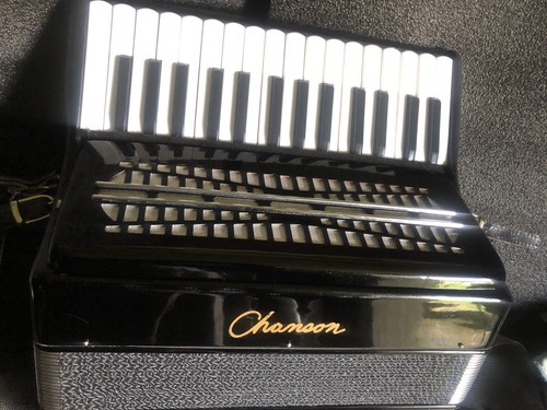 Accordion chanson bass - accordion,