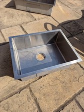 stainless steel sink