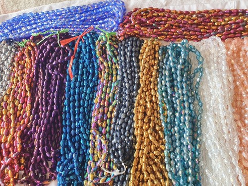 Joblot strings mixed colour - 12,