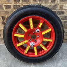 PORSCHE MACAN GENUINE Space