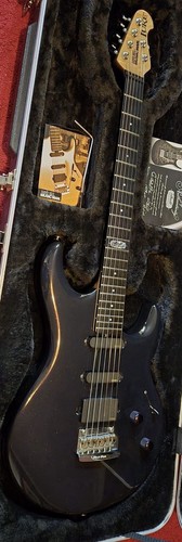Ernie ball music man luke - ernie,