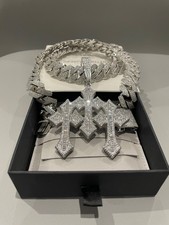 Premium Quality iced chain 20mm 3 row prong set with pendant next day UK Deliver